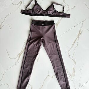 Airlift High-Waist 7/8 Line Up Legging and matching bra rasin color sold out